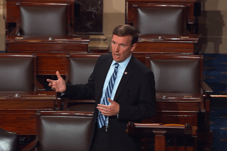  Sen. Chris Murphy, D-Conn., holding a filibuster over the need for the Senate to address gun laws 