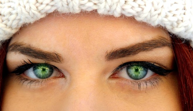 Makeup-Tips-and-Tricks-for-Green-Eyes