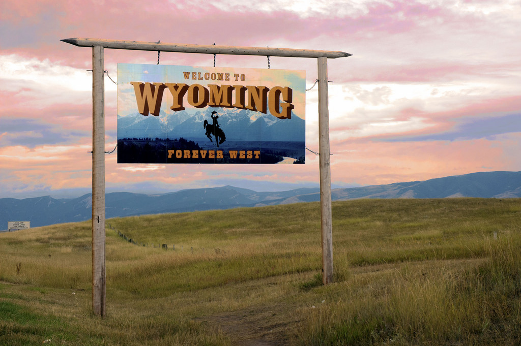 wyoming-welcome-sign